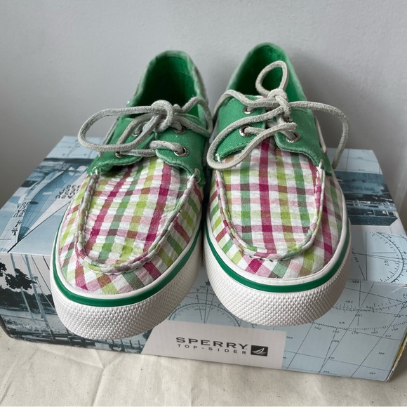 Seersucker Spring Sperry 🌸 - Picture 4 of 13